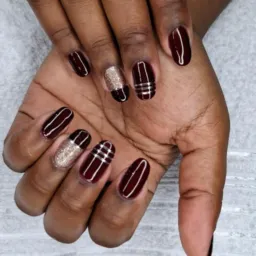 Modelos de unha, esmaltação em gel, alongamento, esmaltação com top coat