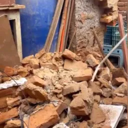AJUDANDO NA RECONSTRUÇÃO DA CASA DE GABY E FAMÍLIA