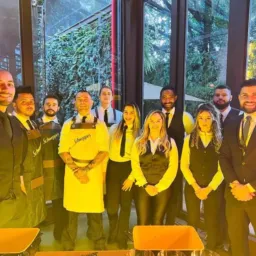 Goiânia garçons barmans atendentes copeiras  hostes recepcionistas  para eventos
