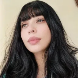 🌸 Clareamento com amor: rosto, virilha, axilas e glúteos mais lindos pra você!
🍀💕