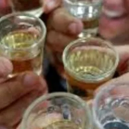 Zueira e cachaça 🍺🍻