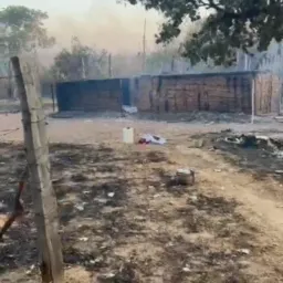 Ajudar a família que perdeu tudo no fogo