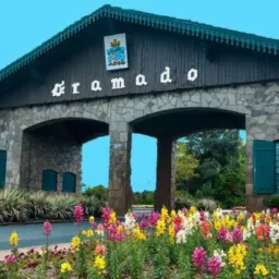 Brick de gramado e canela