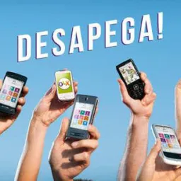 Pega e desapega de celulares