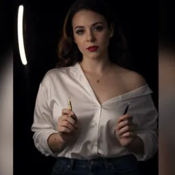 ✨FABIANA CRISTINA ✨CÍLIOS / SOBRANCELHAS e CURSOS