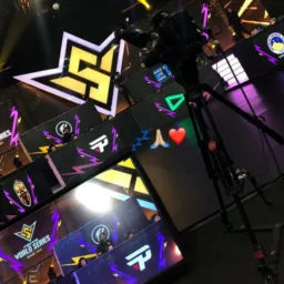 ASSOCIAÇÃO UGO LEAGUE • COMUNIDADE⁰¹