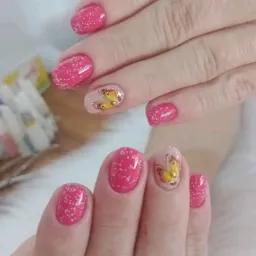 Leticia Ribeiro nas unhas 💅❤
