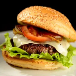 Praça de monte dourado🍔